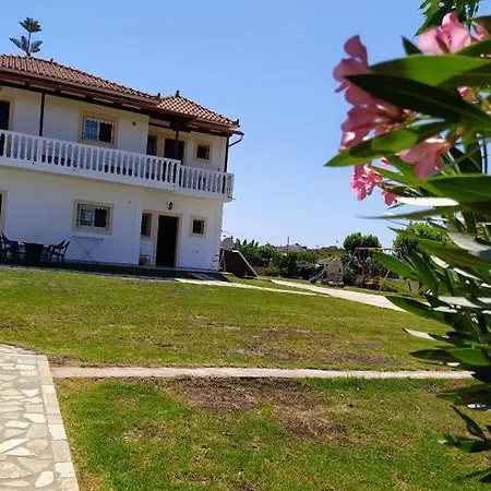 Katerinas Private Hotel 2*